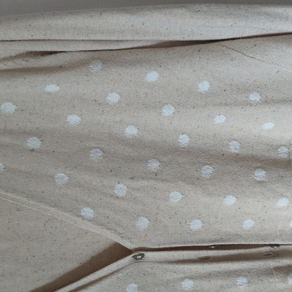 J Jill Oatmeal Beige Polkadot Buttoned Cardigan Size Medium - Picture 3 of 7